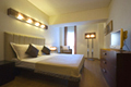 Corner suite 